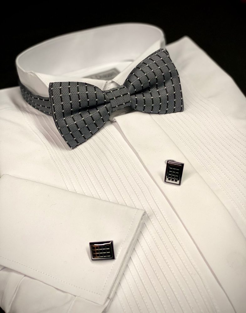 Camisa de smoking con moño y gemelos
